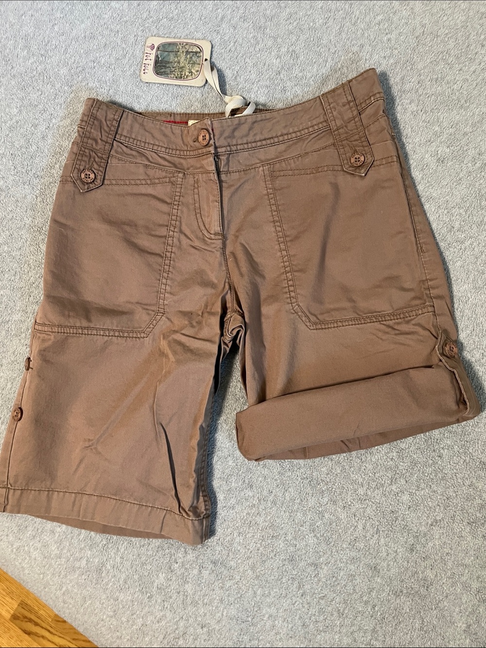 Fat Face Rio Bermuda Shorts Womens 8 Roll Hem Outdoors Hiking
Indie Gorpcore